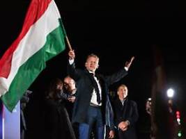 Wer ist der neue Held Ungarns?: Peter Magyar - der Mann, der Viktor Orban schlug